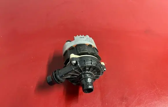 BMW X3 G01 Electric auxiliary coolant/water pump 8686899