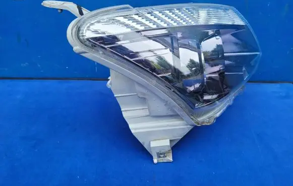 Isuzu D-Max Headlight/headlamp 10017217
