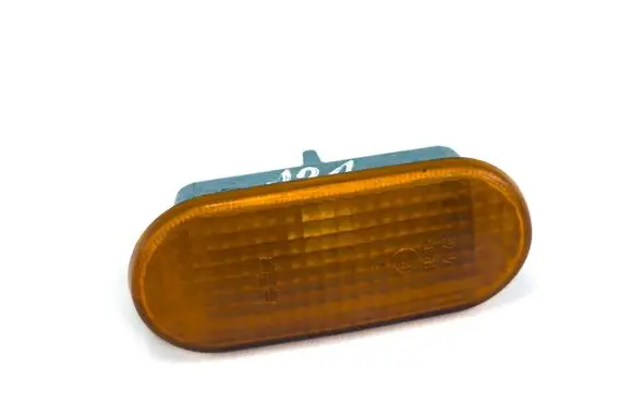 Volkswagen Golf IV Front fender indicator light 3B0949117