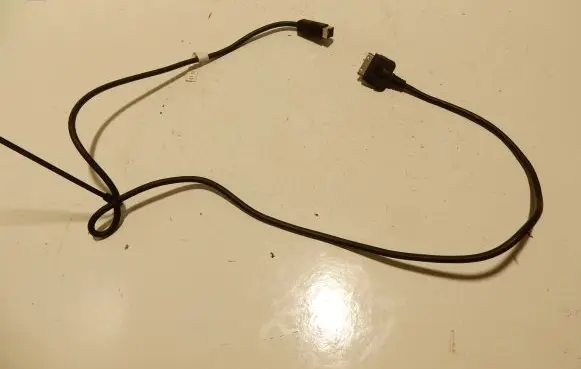 BMW 5 E60 E61 iPod connector socket EBMV0586A 63138