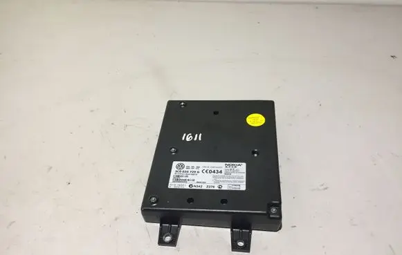Volkswagen PASSAT B6 Bluetooth control unit module 3C0035729G