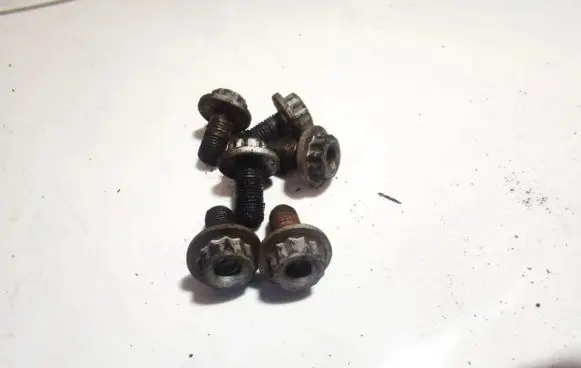 Toyota Yaris Nuts/bolts 
