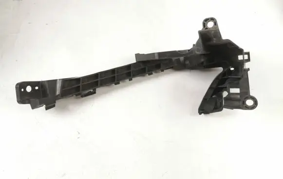 Honda CR-V Front bumper mounting bracket
