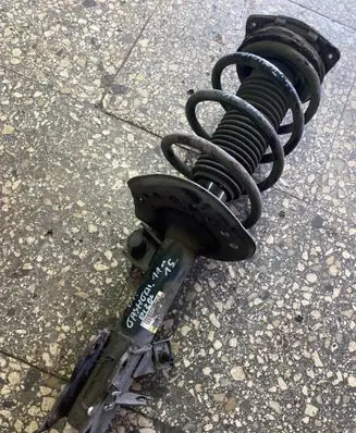 Nissan Qashqai Front shock absorber/damper