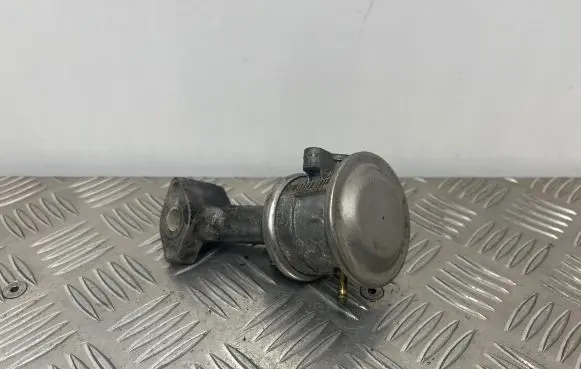 Audi A6 C7 EGR valve 06E131101E
