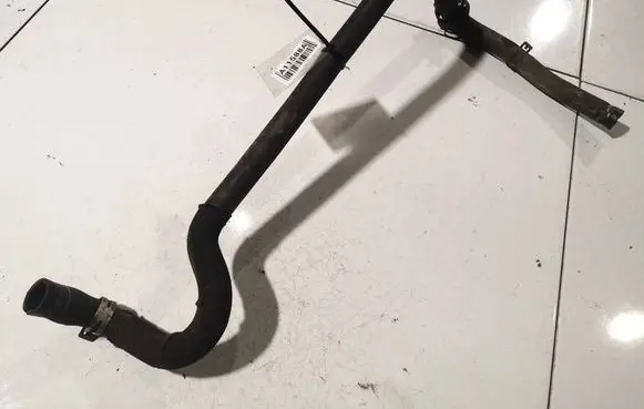Renault Megane II Engine coolant pipe/hose