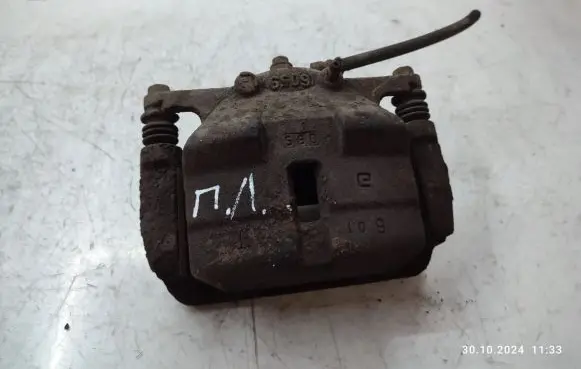 Nissan Qashqai Front brake caliper
