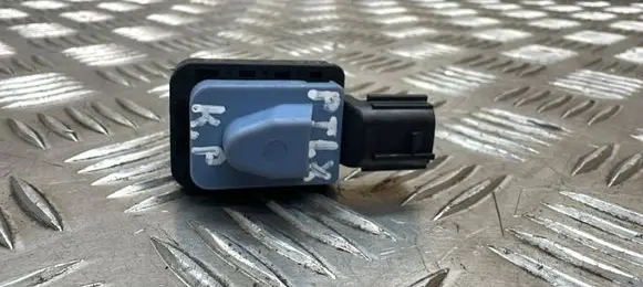 Lexus ES 300h (6th Gen) Airbag deployment crash/impact sensor 8983A33010