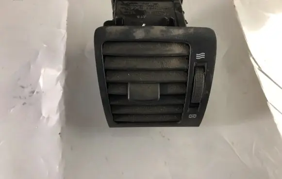 KIA Sorento Dashboard side air vent grill/cover trim 974903E000