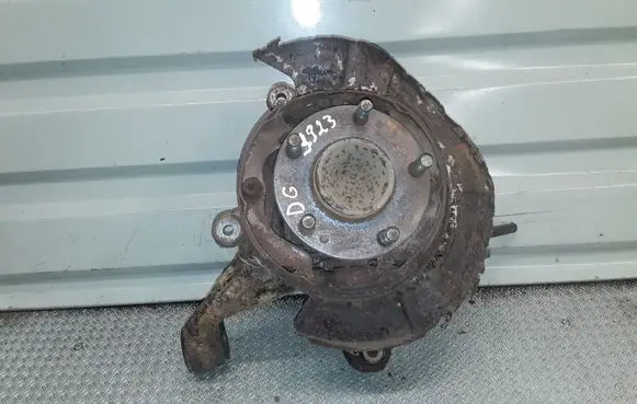 Mitsubishi Endeavor Rear wheel hub spindle/knuckle 