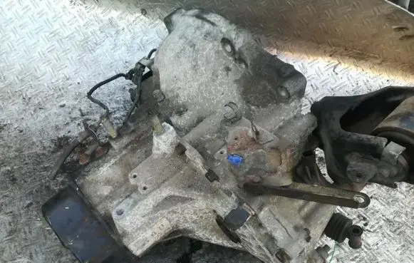 Mazda 626 Manual 5 speed gearbox G5MU000