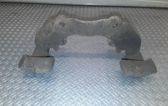 Ford C-MAX I Front Brake Caliper Pad/Carrier 
