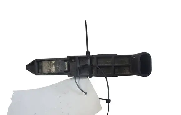 Volvo XC60 Headlight/headlamp mounting bracket 30763155