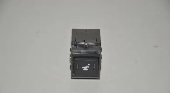 Land Rover Discovery 4 - LR4 Seat heating switch YUF500120PVJ