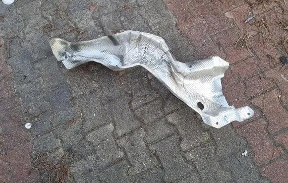 Renault Kangoo II Exhaust heat shield 747611243R