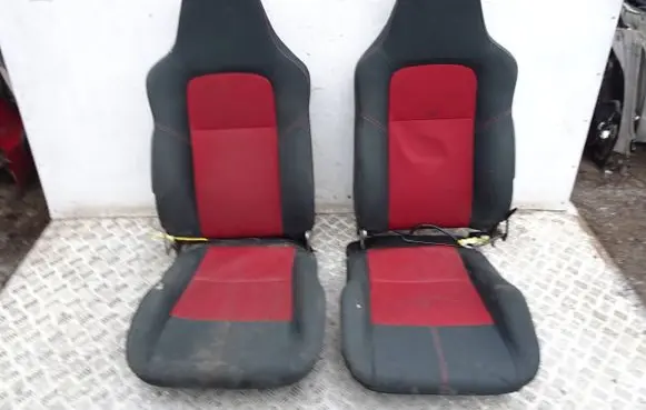 Suzuki Swift I Front passenger seat asd