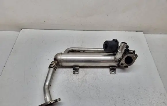 Volkswagen PASSAT B6 EGR valve cooler 03G131512AD