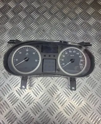 Opel Vivaro Speedometer (instrument cluster) P8200459068--D 281177168 NS8521624Y