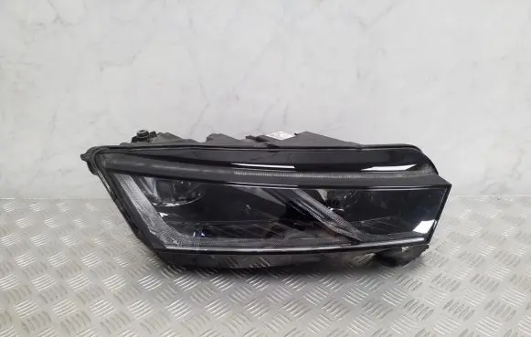 Skoda Octavia Mk4 Headlight/headlamp 5E4941016A