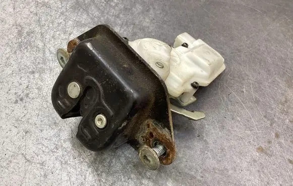 Honda CR-V Tailgate/trunk/boot lock/catch/latch EUK9361110A