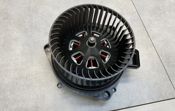 BMW X3M F97 Heater fan/blower DRF10238001