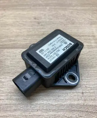 Audi A6 S6 C6 4F ESP acceleration yaw rate sensor 8E0907637A 0265005245