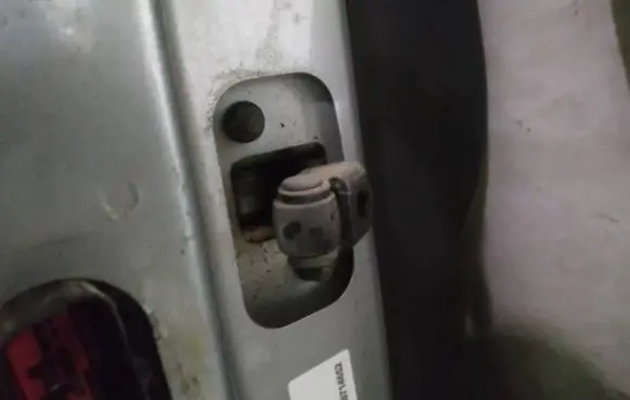 Volvo S40 Front door check strap stopper 