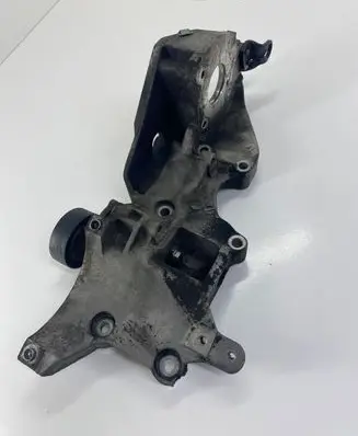 Skoda Superb B6 (3T) Fuel pump bracket 03L903143D