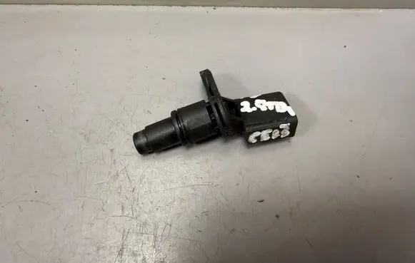Volkswagen Transporter - Caravelle T5 Camshaft speed sensor 