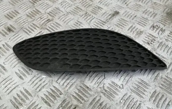 Opel Zafira B Front bumper lower grill 13247321 909944469 F0415462