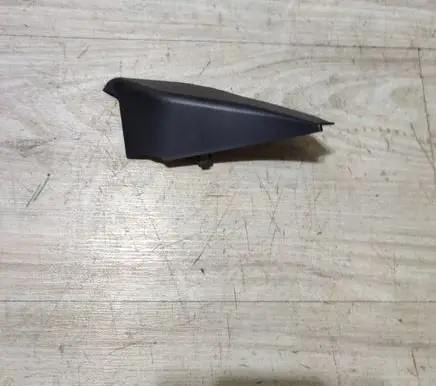 Suzuki Vitara (LY) Fender end trim 7233254P0