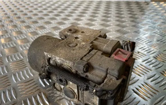 Renault Espace III ABS Pump 6025314081
