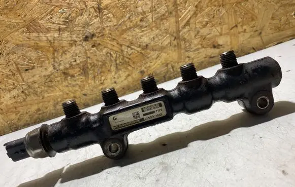 Peugeot 407 Fuel main line pipe 9654592680