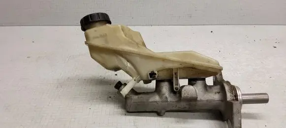 Toyota Corolla E120 E130 Master brake cylinder 744712514
