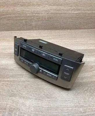 Toyota Avensis T250 Climate control unit 5590005160 1465700793