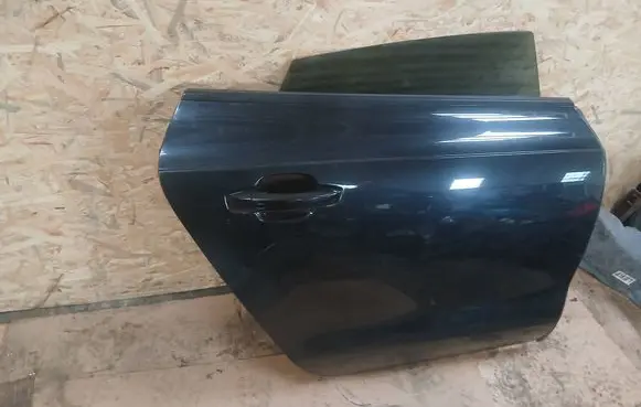 Audi A7 S7 4G Rear door LZ9Y