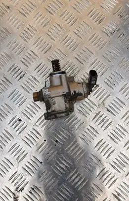 Audi A8 S8 D3 4E Fuel injection high pressure pump 07L127026A HFS853105 07L026A