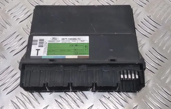 Ford Mondeo Mk III Comfort/convenience module 3S7T15K600TC