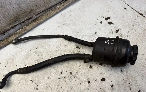 BMW 3 E30 Power steering fluid tank/reservoir