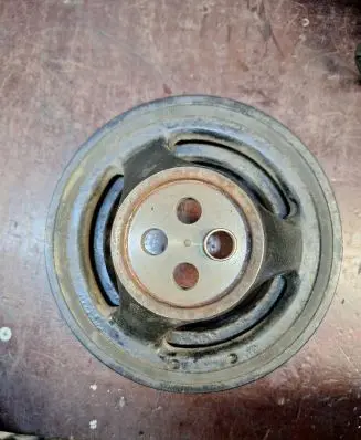 Mercedes-Benz E W212 Crankshaft pulley 201613G0
