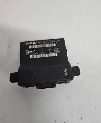 Volkswagen Golf V Gateway control module 1K0907530C 1K0907951