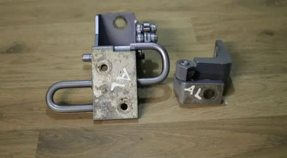 Audi A4 S4 B7 8E 8H Rear door hinge set 