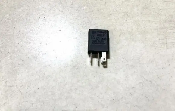 Opel Zafira A Other relay 24432680 70221