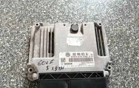 Volkswagen Golf V Engine control unit/module 03G906021QJ 03G906021AB 0281014064