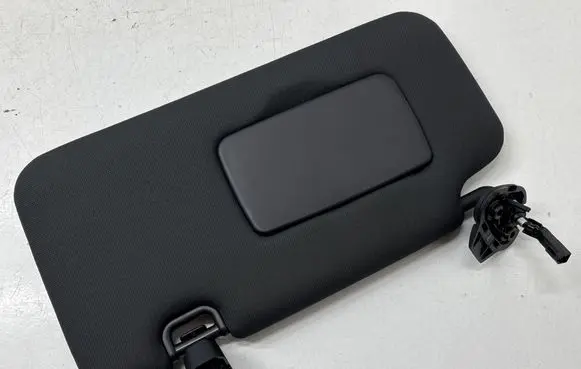 Sun visor