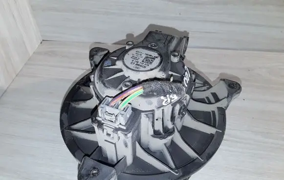 Ford Transit Courier Heater fan/blower 0130115579 AV1119846AB