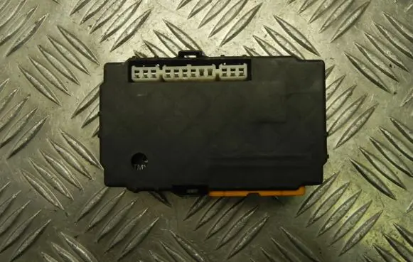 Toyota Avensis T220 Other control units/modules 8264105011 G3663
