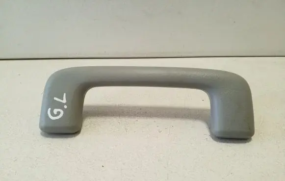 Mitsubishi Outlander Rear interior roof grab handle