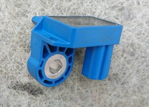 Jaguar XF X250 Airbag deployment crash/impact sensor
