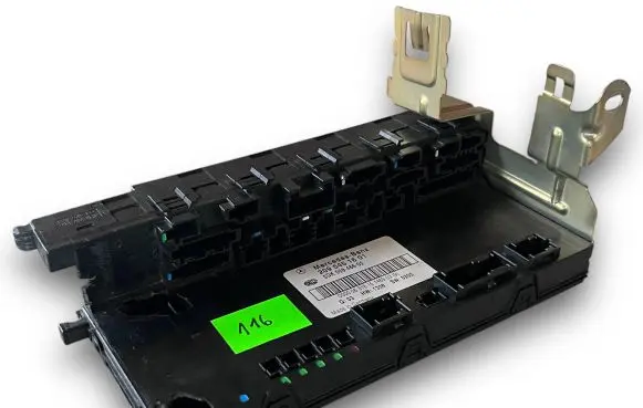 Mercedes-Benz CLK A209 C209 Central body control module S116 A2095451601